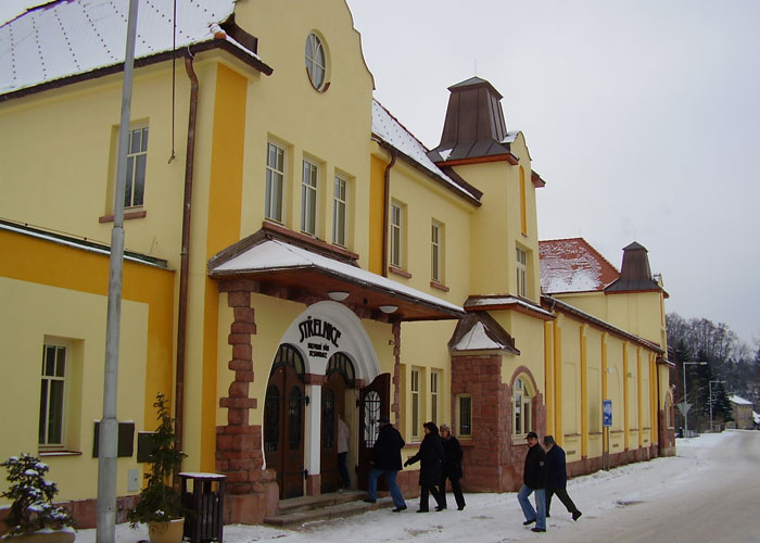 Nová košile i kabát pro Střelnici