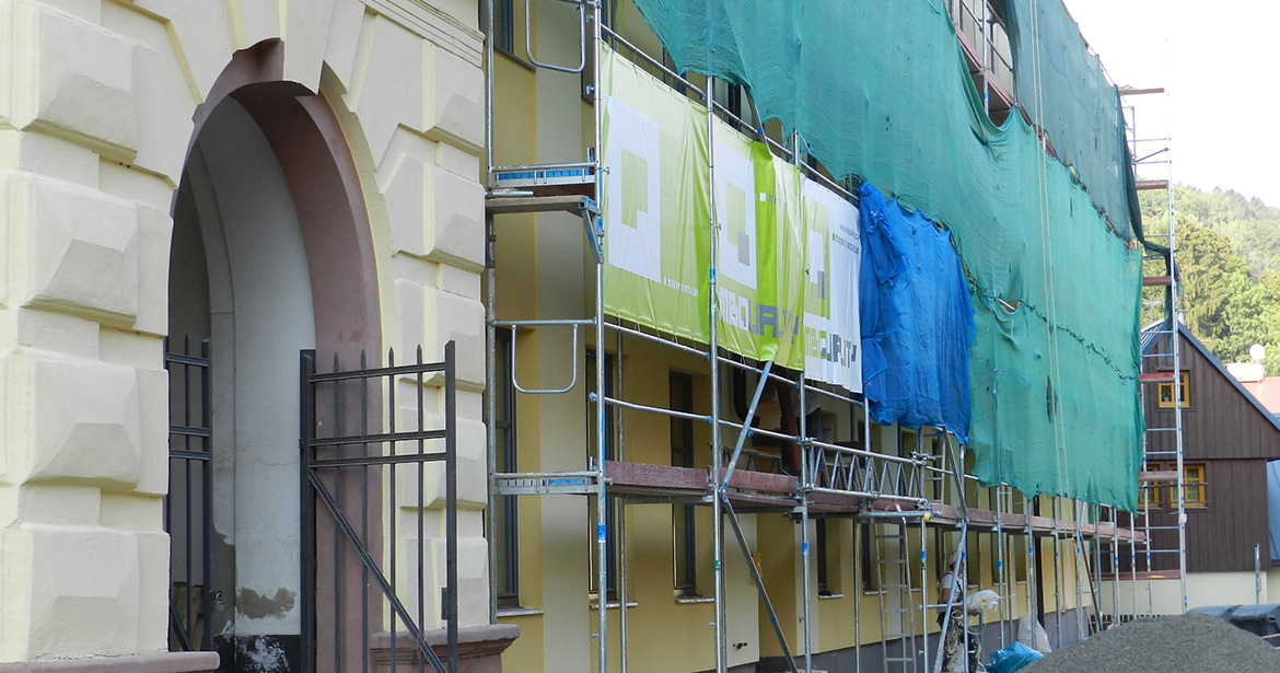 Nová fasáda budovy ZŠ náměstí Míru