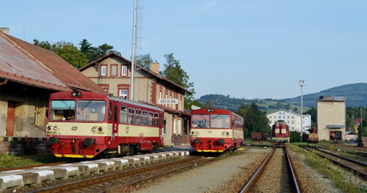 Jeden za dva? Lépe dva za jeden!! Správa železniční dopravní cesty